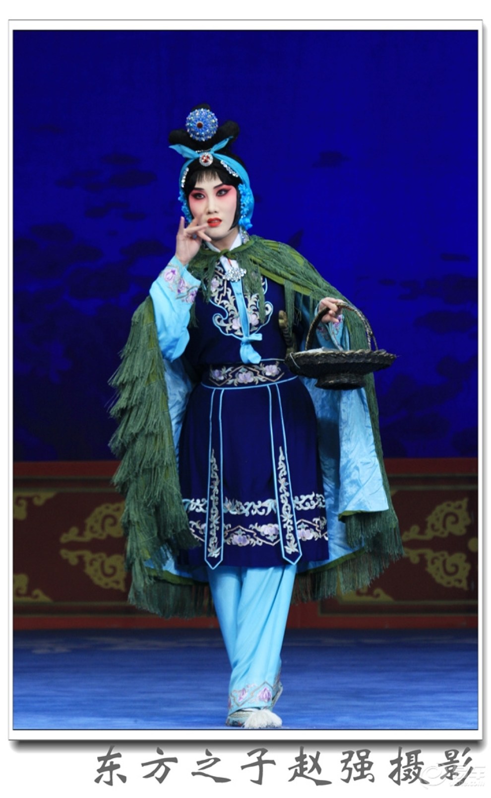 天津京剧院在天津滨湖剧院演京剧《望江亭》主演:赵芳媛