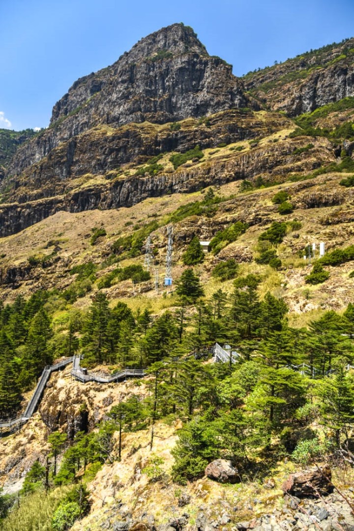 雄险壮阔"滇中第一山"