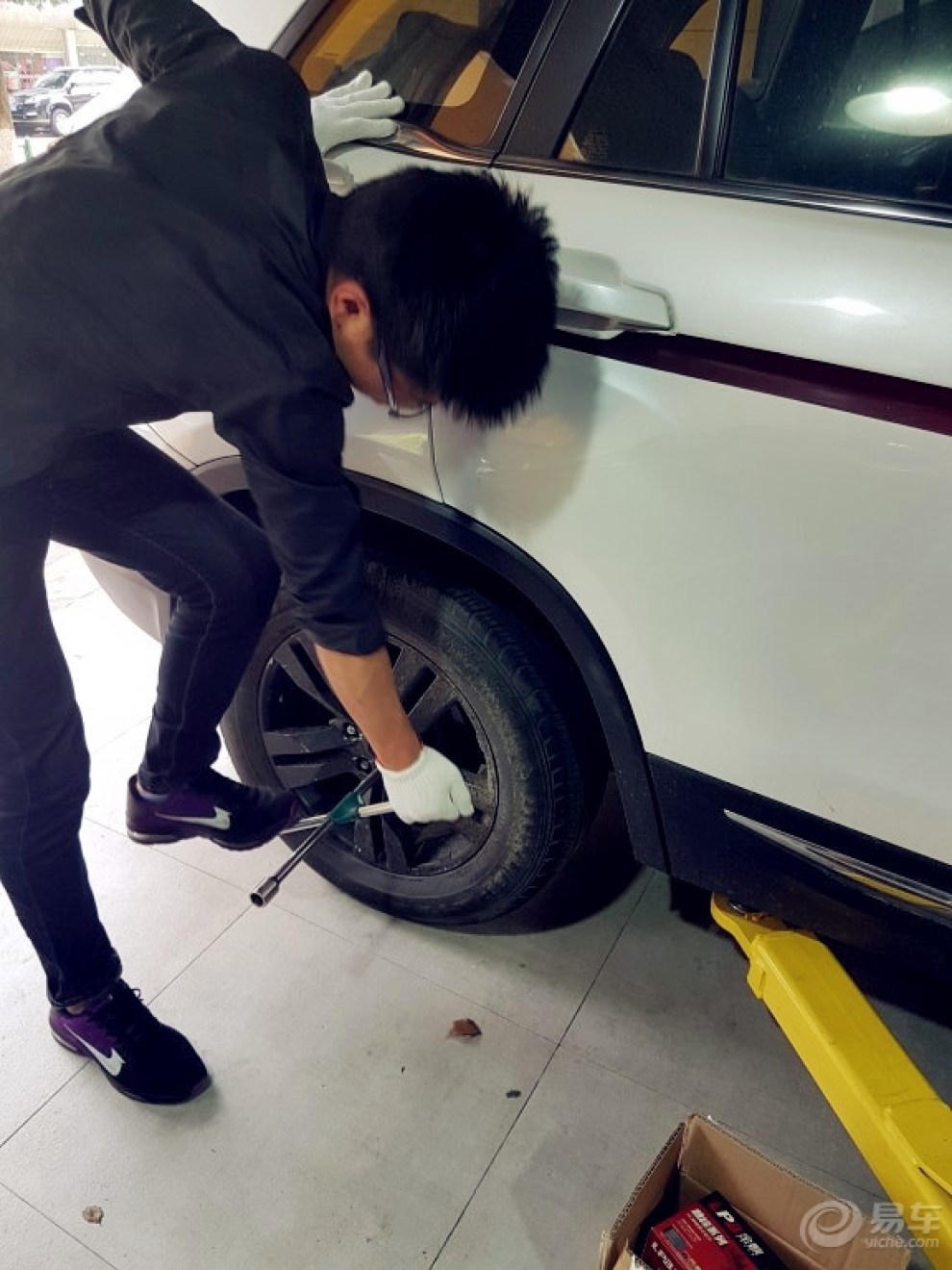 【上海cs75官方车友会】更换不匹配瓦尔塔电瓶,更高碳刹车片