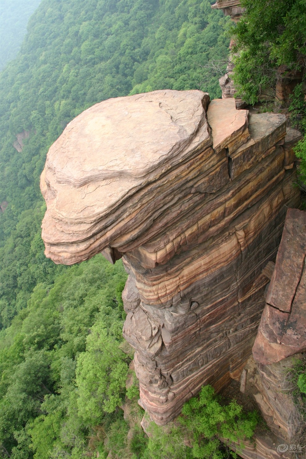 奇石景观,千姿百态,独特惊奇的黛眉山奇石奇观
