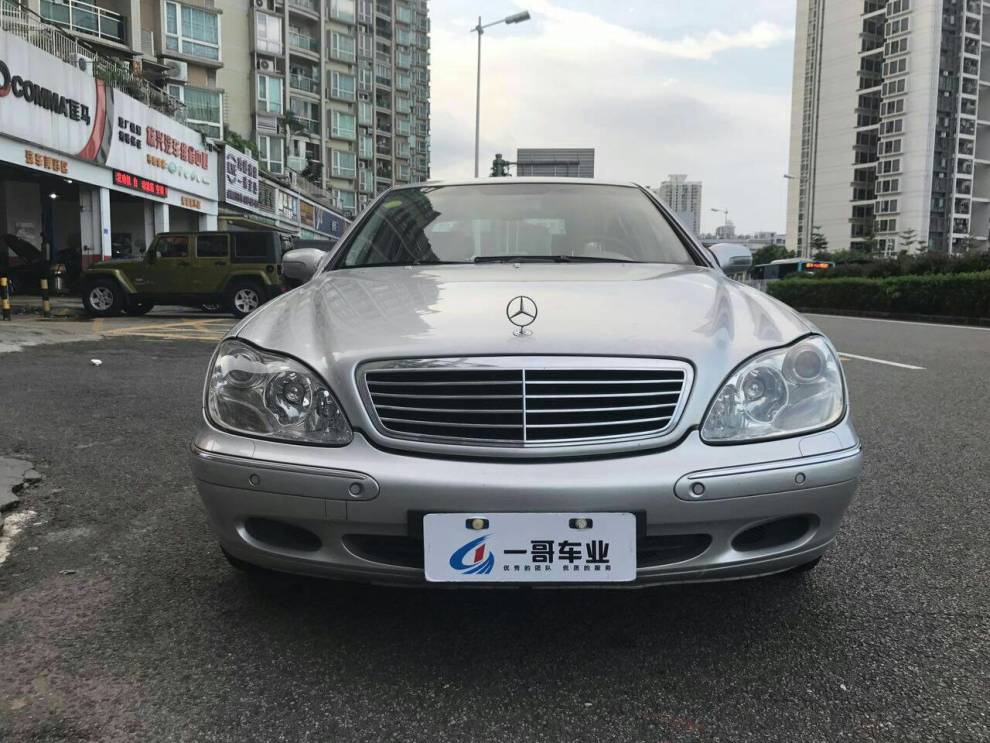 到店03年3月上牌奔驰s320,3.2升v6发动机