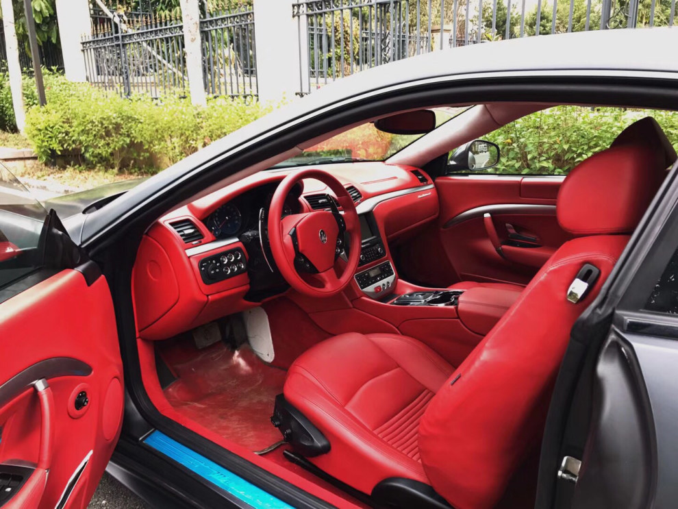 【骚红骚红的内饰好喜欢】_玛莎拉蒂社区图片集锦_汽车论坛-易车网