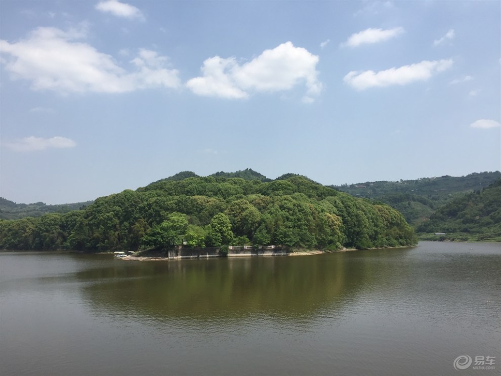 【四川cs35车友会】at自驾龙泉枇杷沟,摘免费的枇杷