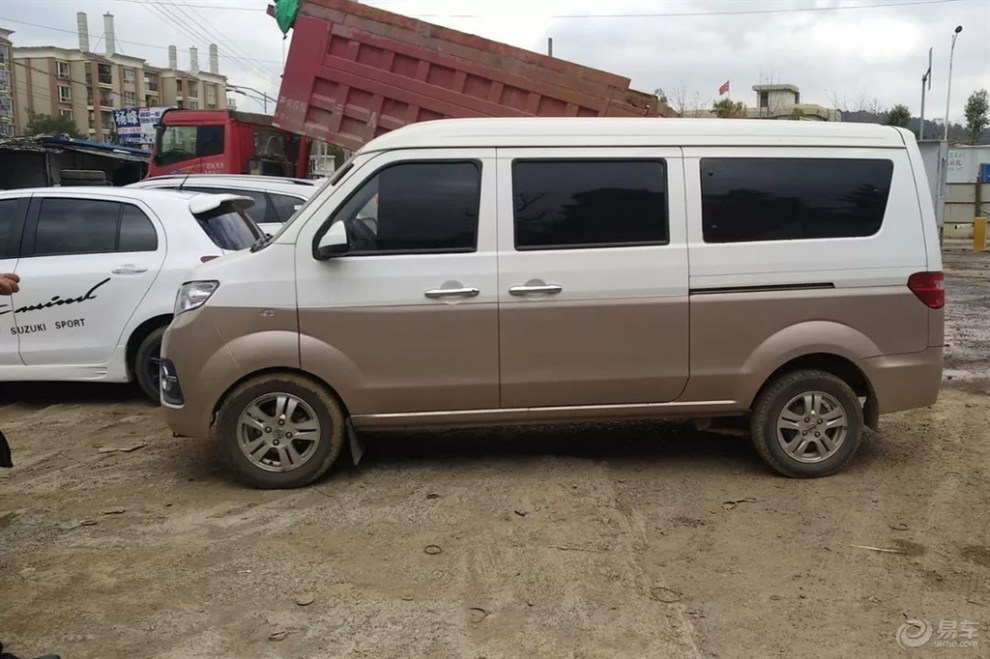 面包车中的旗舰,香槟金上坛浪一波