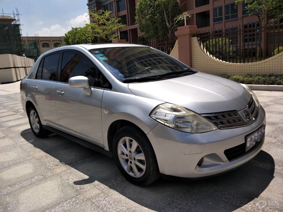 2010年日产尼桑颐达,超便宜1