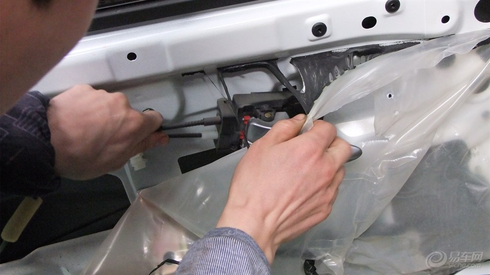 【cx20门锁维修作业~大家看看~斑竹给个精华吧】_长安cx20社区图片