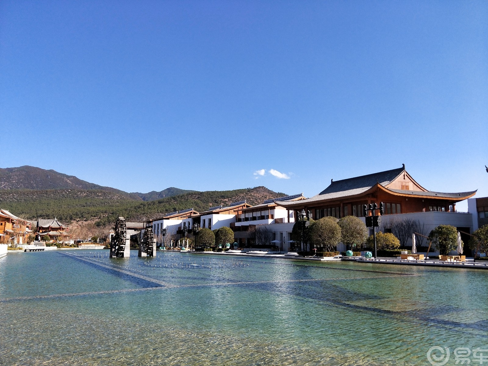 深秋时节放下手中的一切我们去中济海