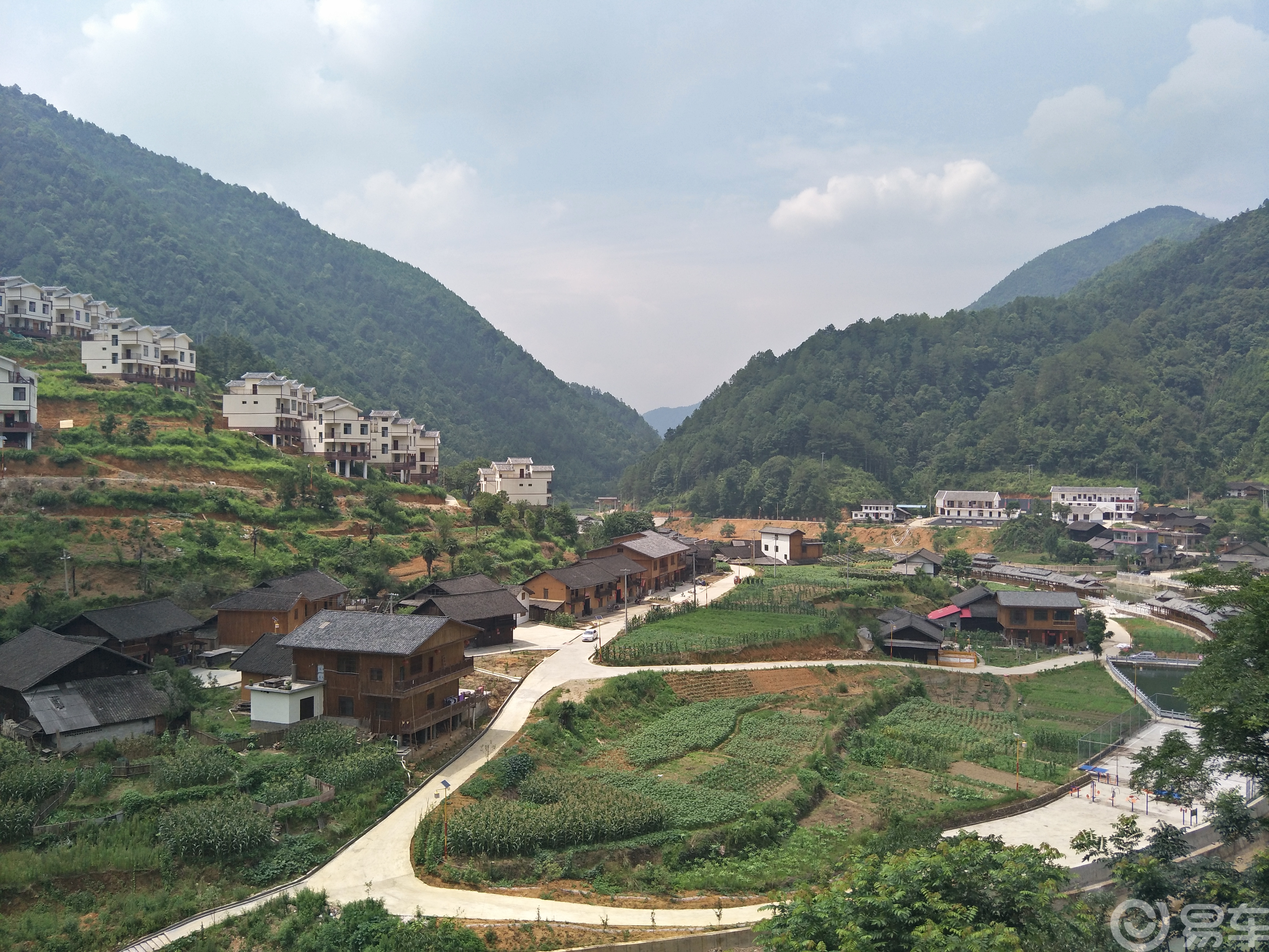 【神州瑶都之醉美千年瑶寨——桐冲口村】