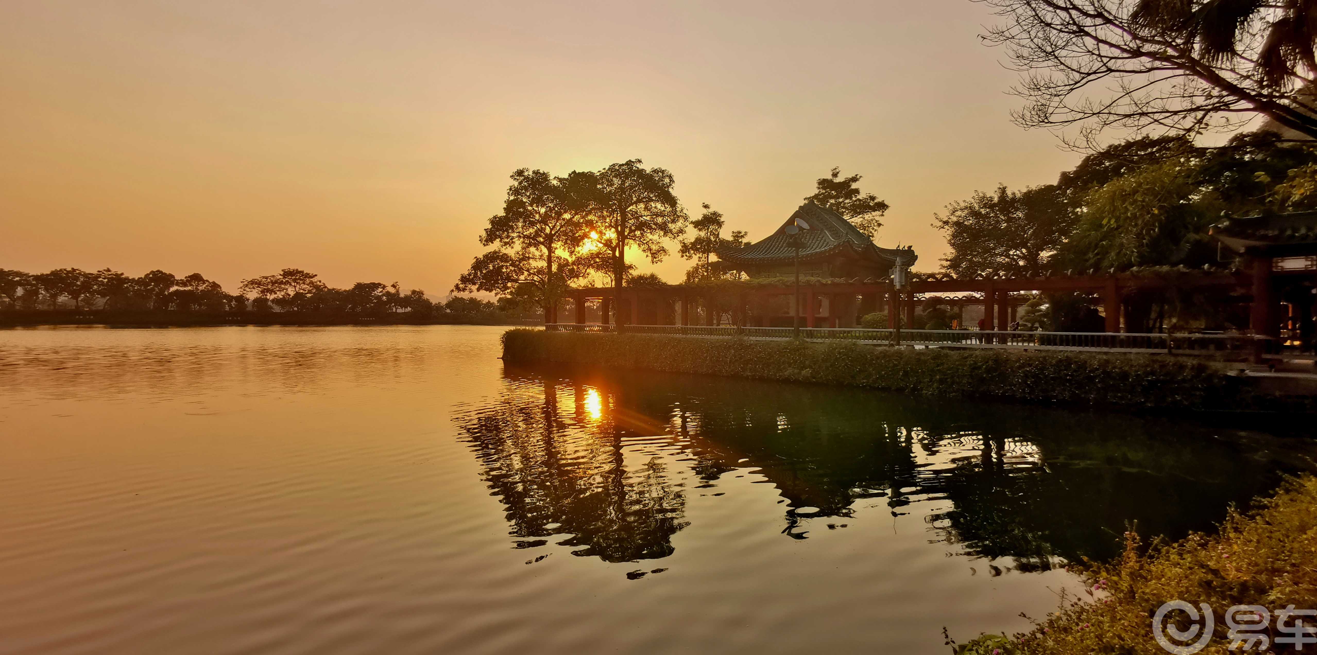 广东深度游1肇庆七星岩的湖光山色日落黄昏金色幽影